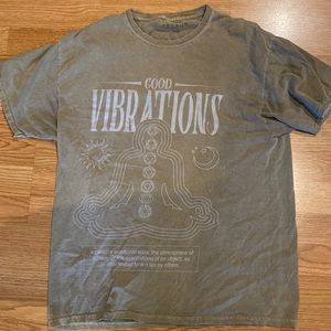 Men’s Pacsun “Good Vibrations” T-shirt Size Medium